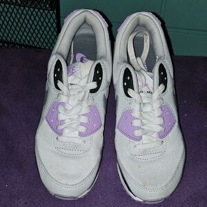 Nike Women's White and Purple Sneakers